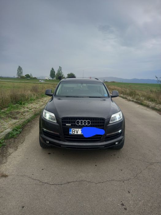 Vând Audi q7 la  5600 euro