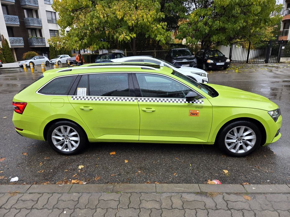 ТАКСИ  Skoda Superb Plug-in hybrid