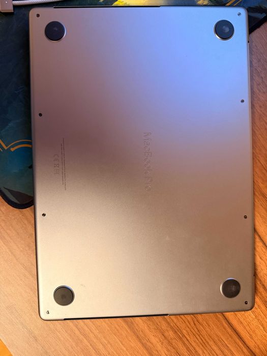 MacBook Pro 14" M3 – 16GB RAM / 512GB SSD
