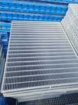 Gratare zincate galvanizate