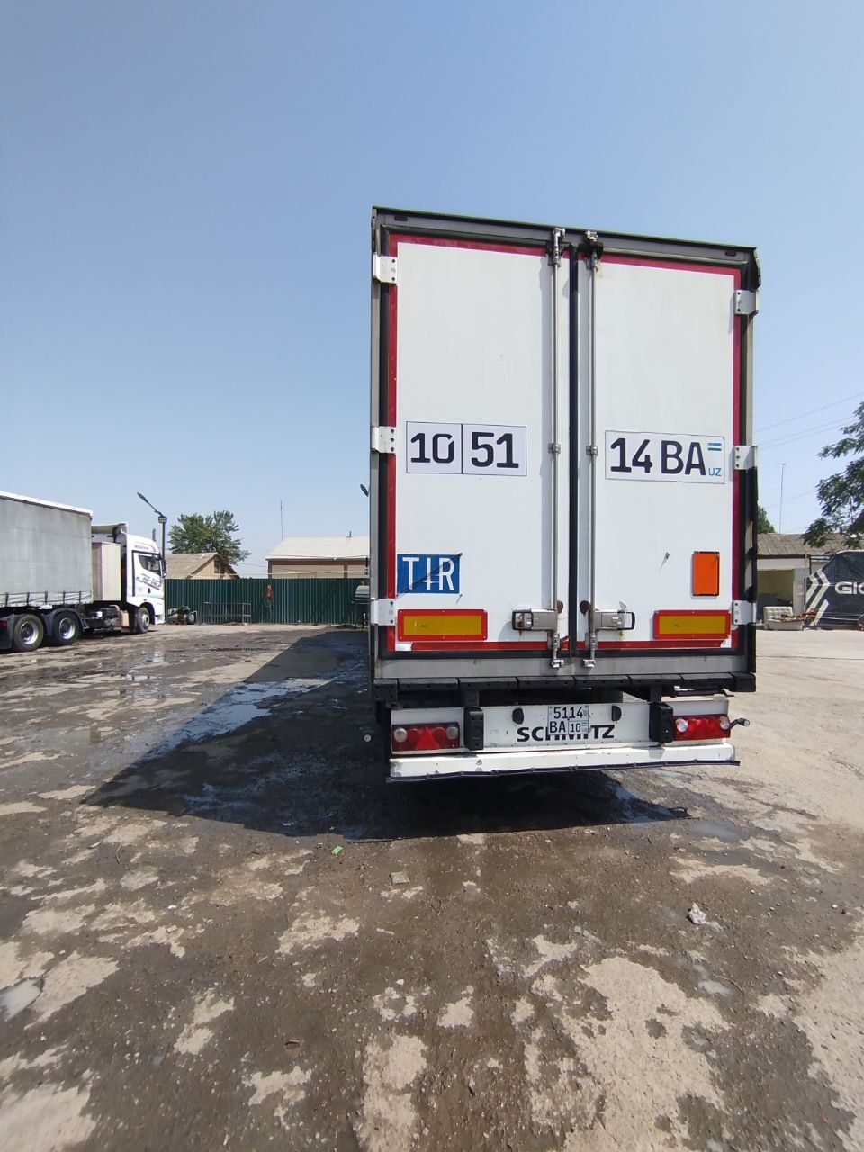 Daf Сотилади 2012 йил