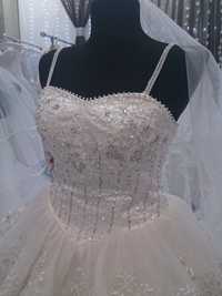 Свадебное платье 42-44 р
