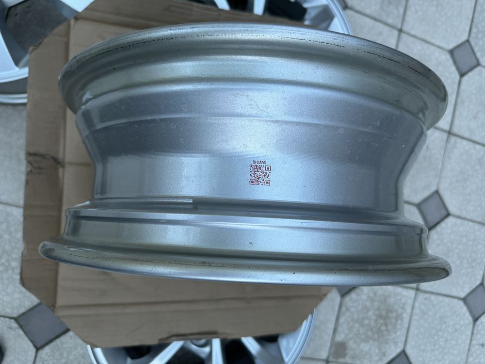R-14 Saka Диска.