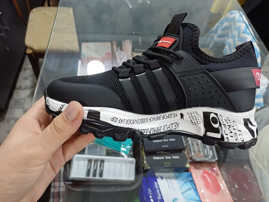 Зимние кроссовки