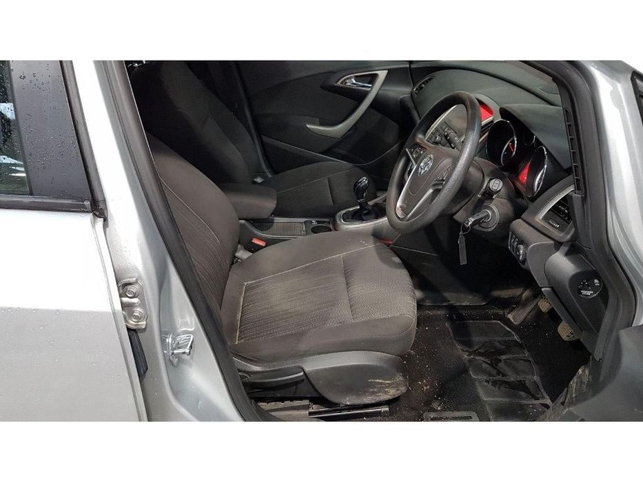 Scaune fata Opel Astra J 2011 Break 1.7D