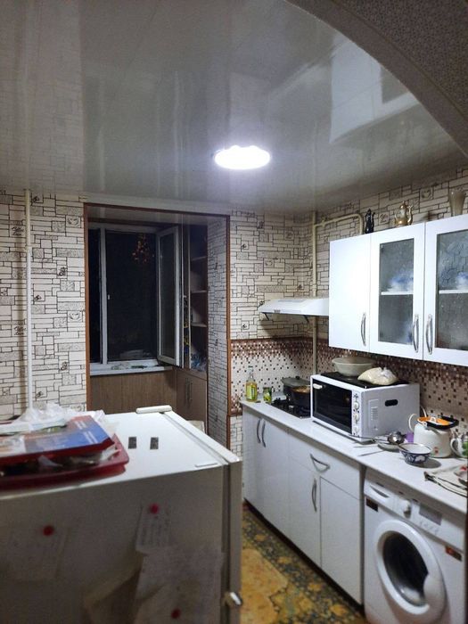 ! Продаю Чиланзар 1кв 1/3/4 Балкон 1/6 ор Аллея Гагарина