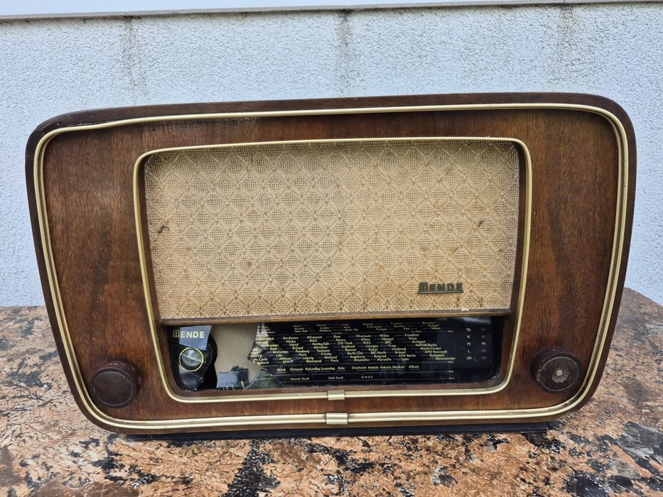 Radio pe lampi modelul BREMEN Nordmende ,made in Germany,fabricat 1951