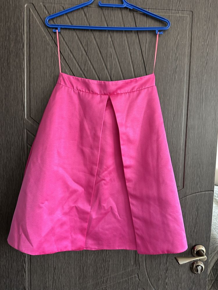 Нови поли различни модели Zara