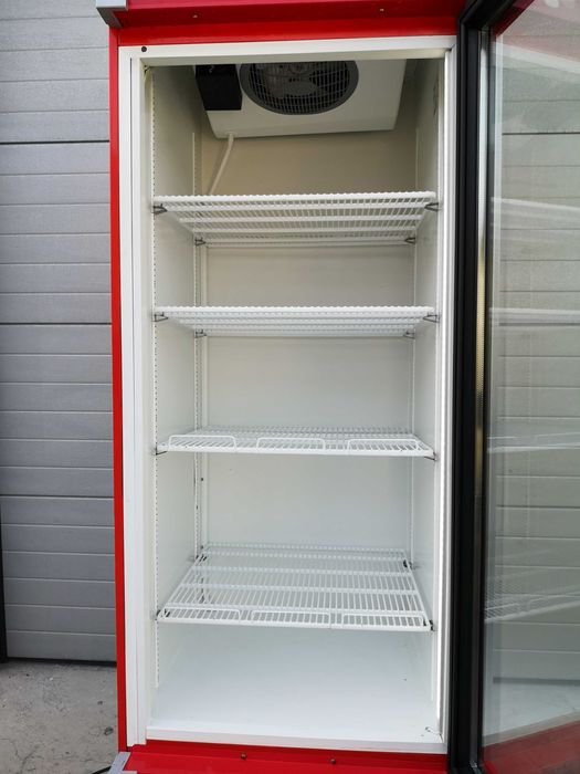 Хладилна витрина