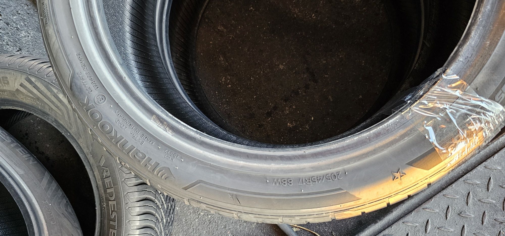 205 45 R 17 Hankook vară