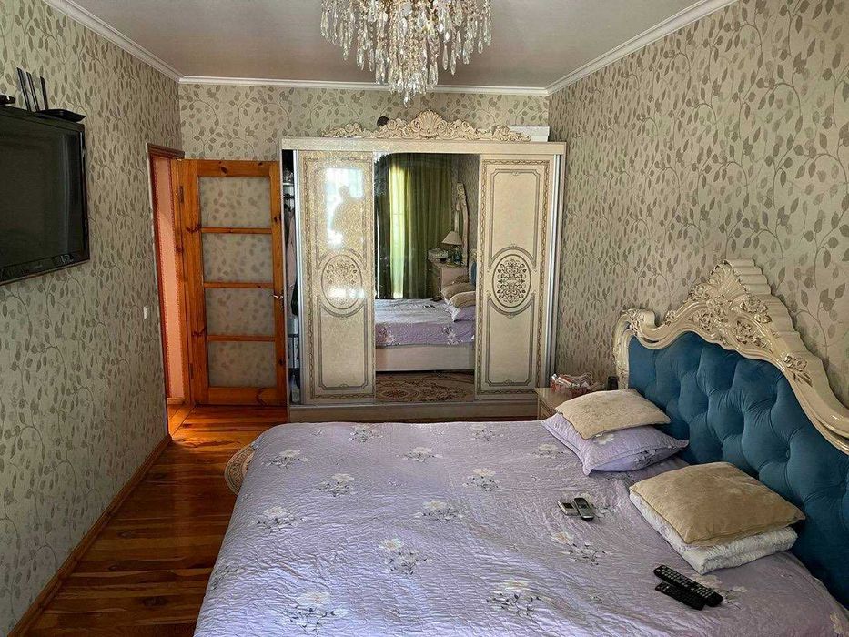 Срочно продаю СВОЮ квартиру в банковском доме Хувайдо. Беруни метро.