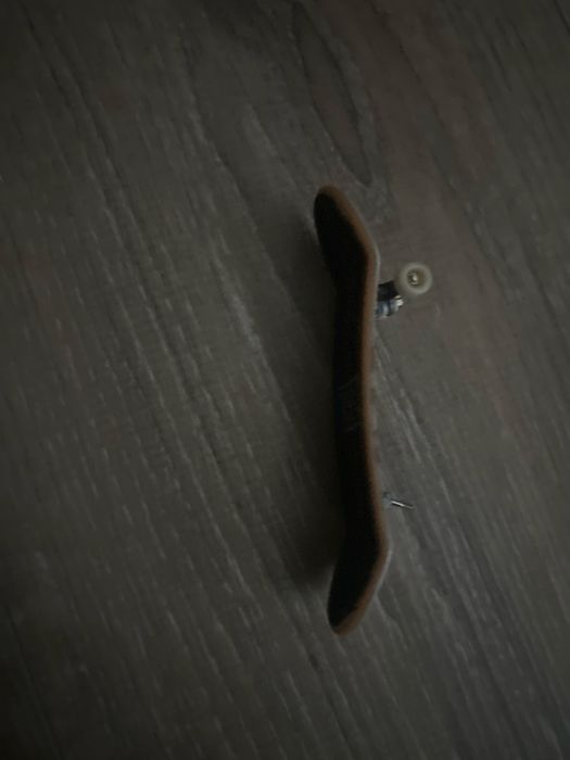 Tech Deck (defect nu are cele doua roti din spate)