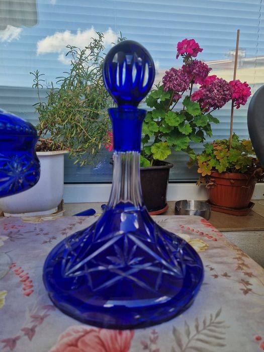 Комплект син рязан кристал – 2 гарафа, фруктиера с капак и купа.