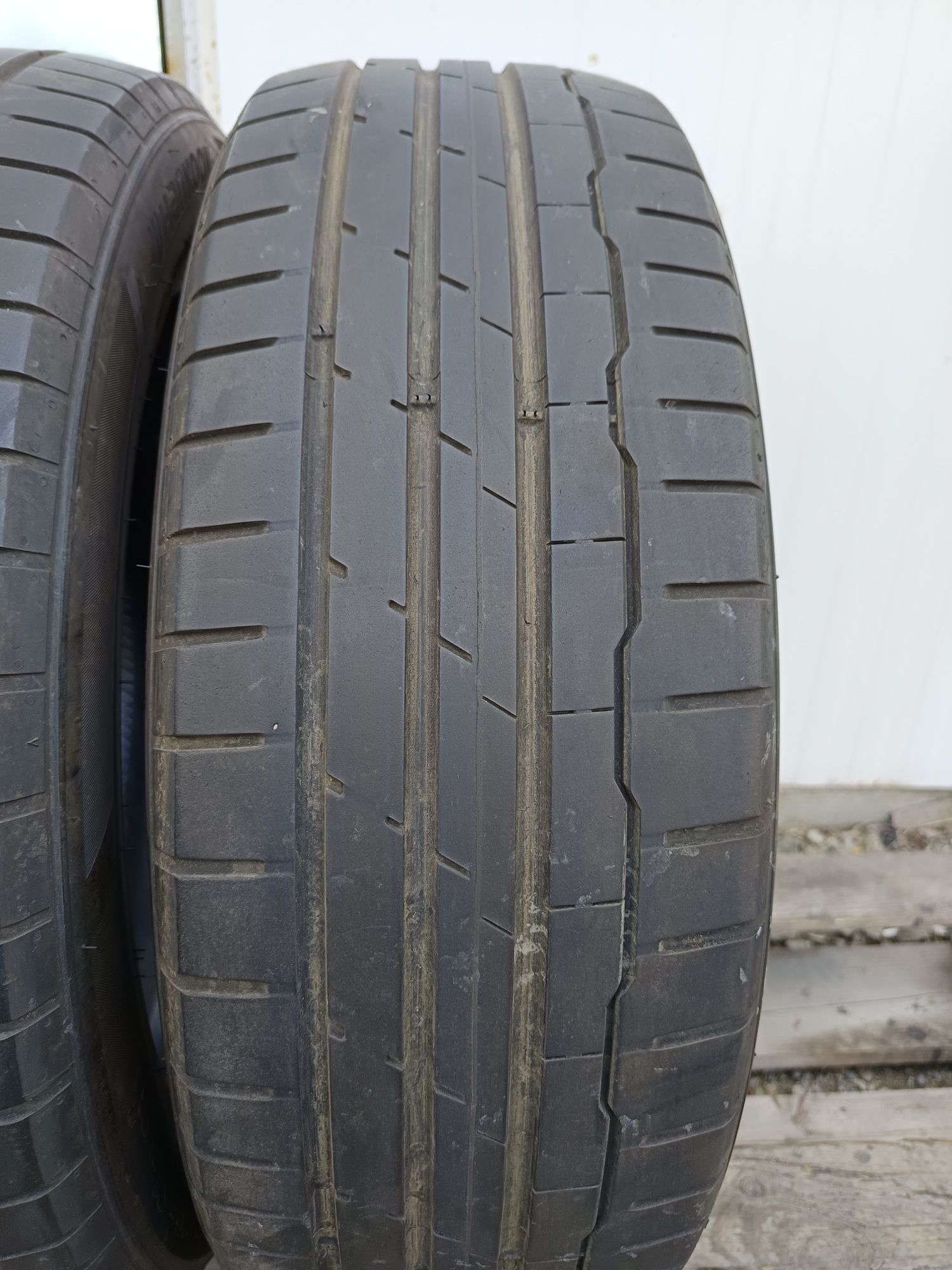 Летни гуми 205 55 R 19 Hankook дот4822