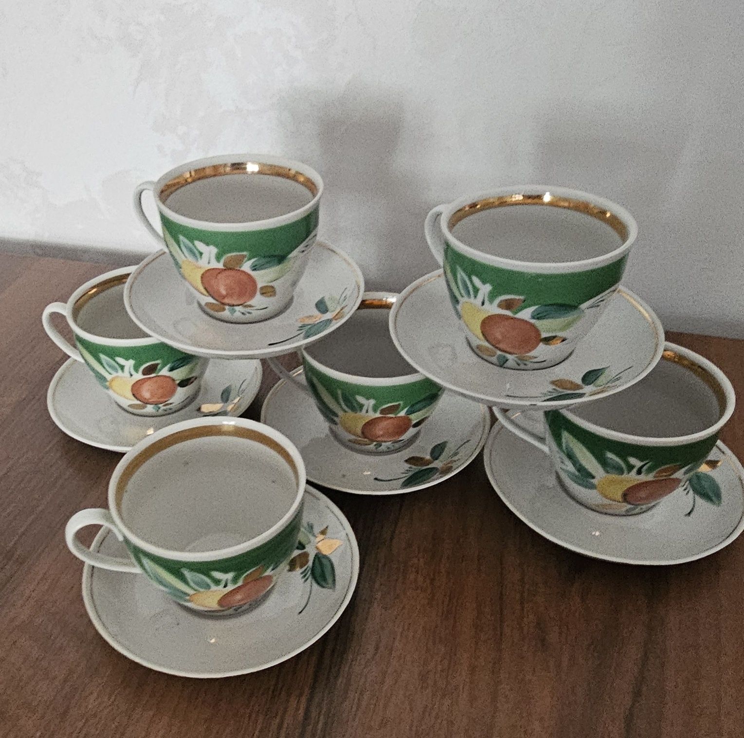 Продаются кружки и блюдца. Новые.