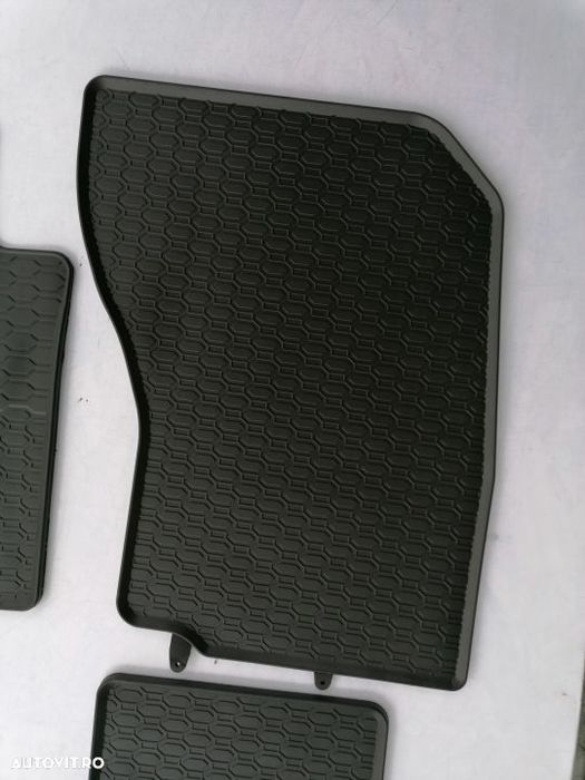 Covorase cauciuc Mitsubishi Outlender 3