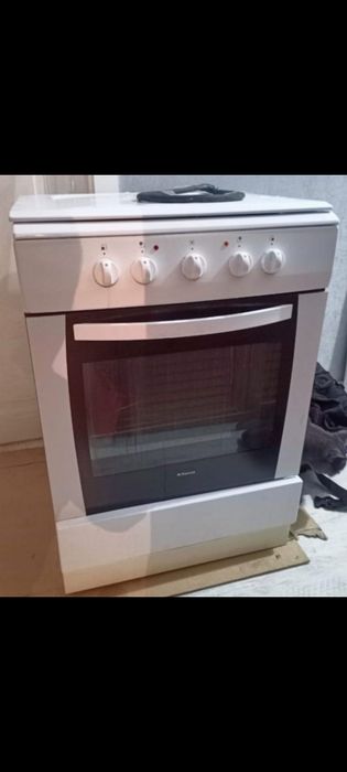 Продаю электоплита Hansa.