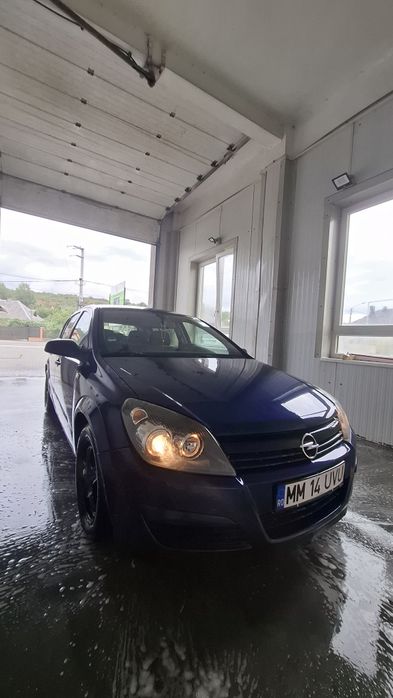 Opel astra H anul 2005