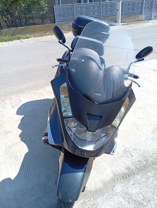 Aprilia Atlantic 500 cc si Kimco x cityng