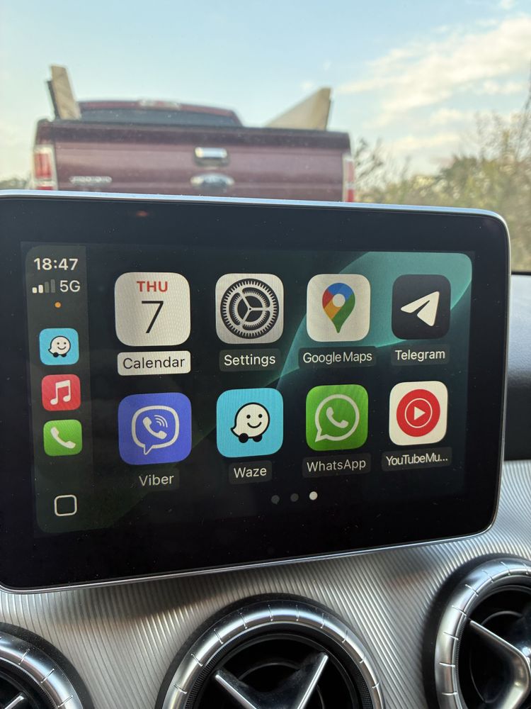 Активиране на Apple CarPlay Mercedes-Benz