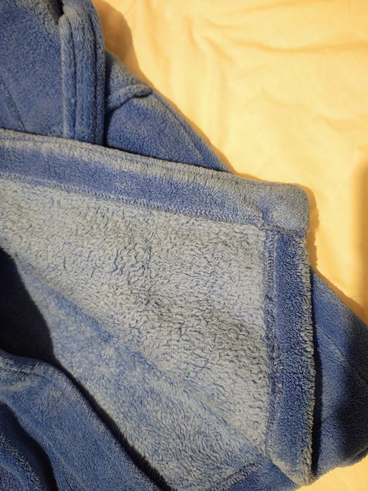 Halat baie si casa 12 13 ani