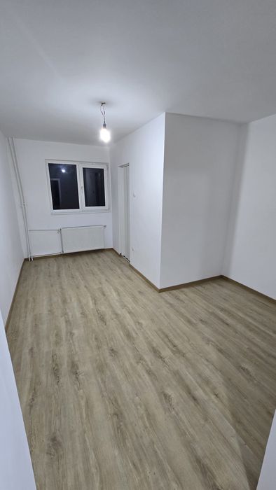 Vand garsoniera din constructie !