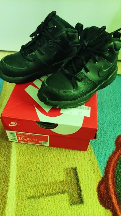 Маратонки Nike manual LTR