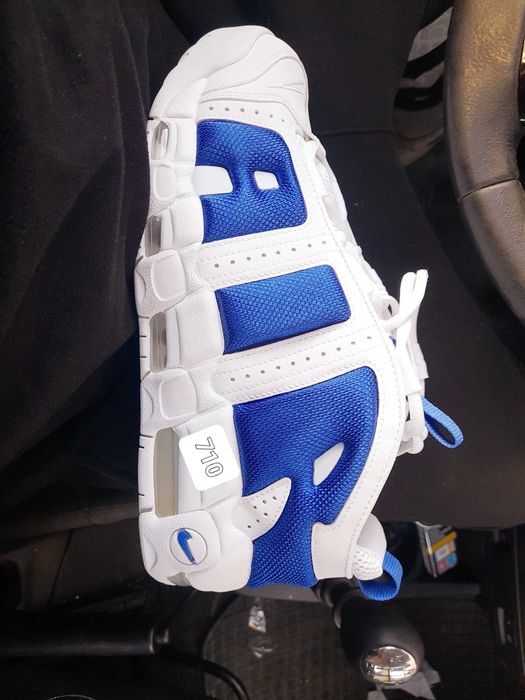 Nike air more uptempo , 43 , noi in cutie , schimb cu laptop,ps,xbox
