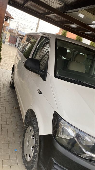 Volkswagen transporter T6 9 locuri