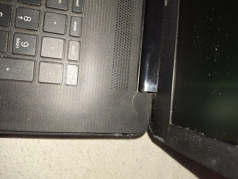 Laptop  intreg sau dezmemrez Hp 17   I3 ddr4   generatia 7