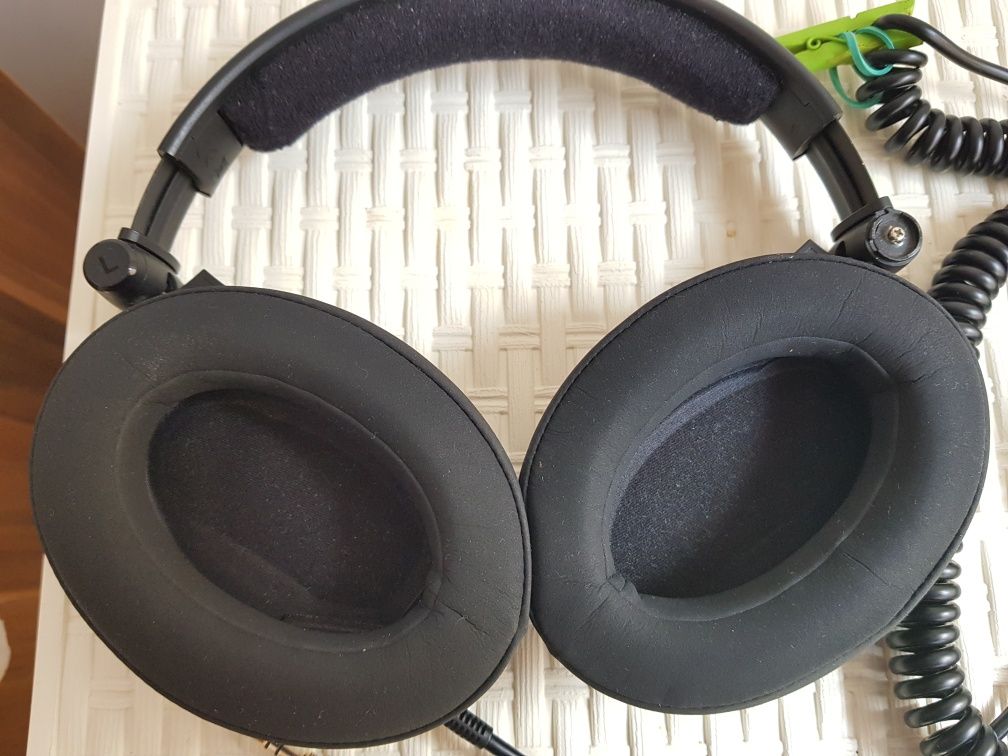 Sennheiser HD380 Pro, paduri noi de microfibra, posta 20lei