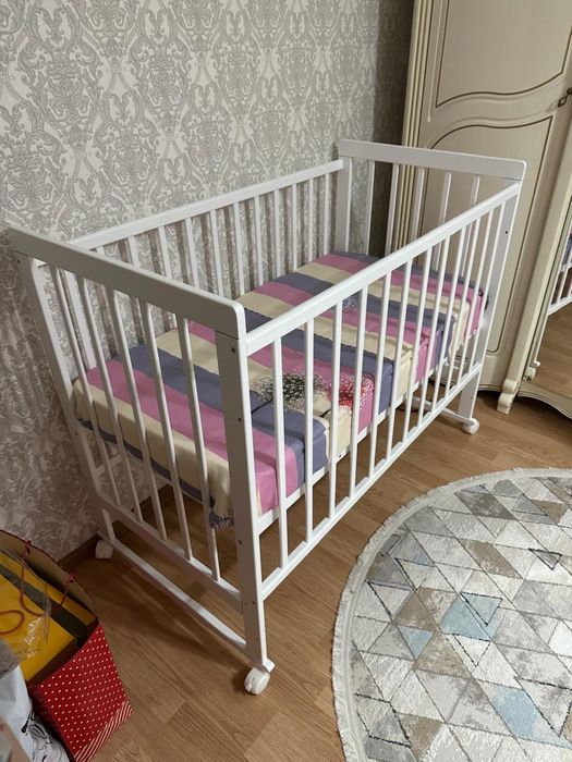 Детский манеж белый