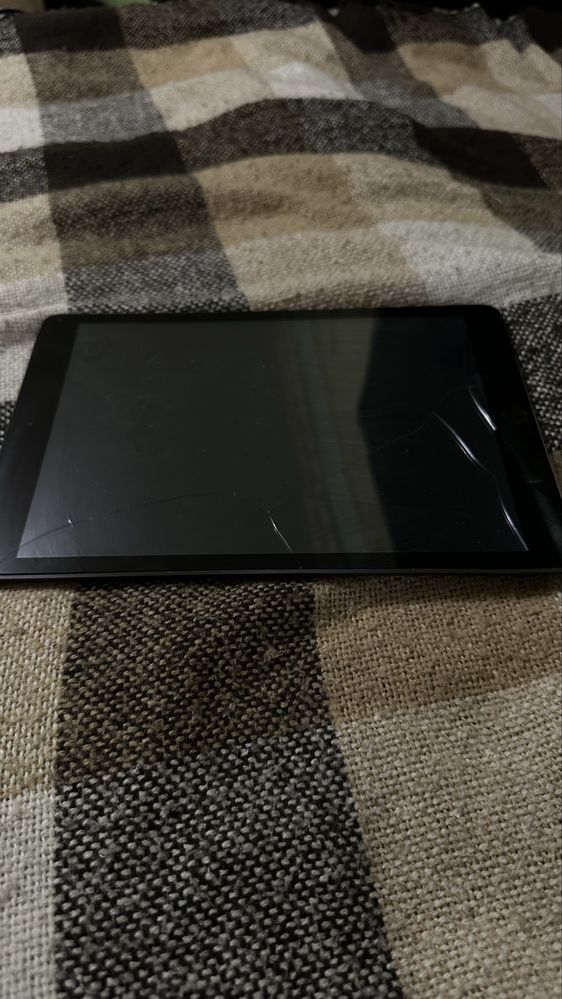IPAD 9th Gen 80$