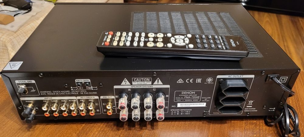 Стерео усилвател Denon PMA-720AE