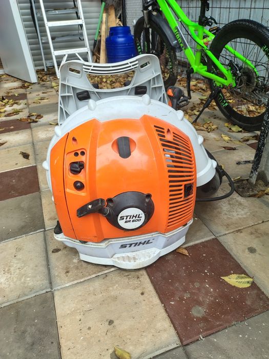 Suflantă Frunze aproape noua adusa din Elveția ,in stare impecabila.