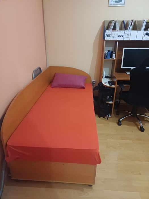 Продавам детско обзавеждане