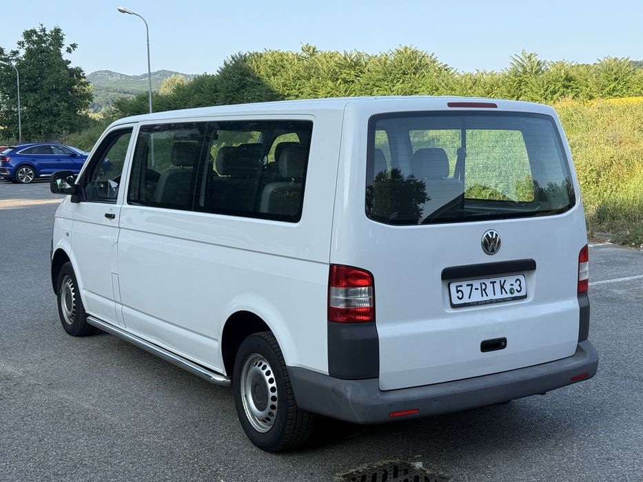 VW Transporter T5 Modelul Lung 2.0 Tdi Euro 5 cu 8+1 Locuri