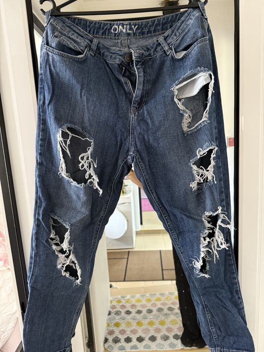 Горнища и дънки на достъпни цени