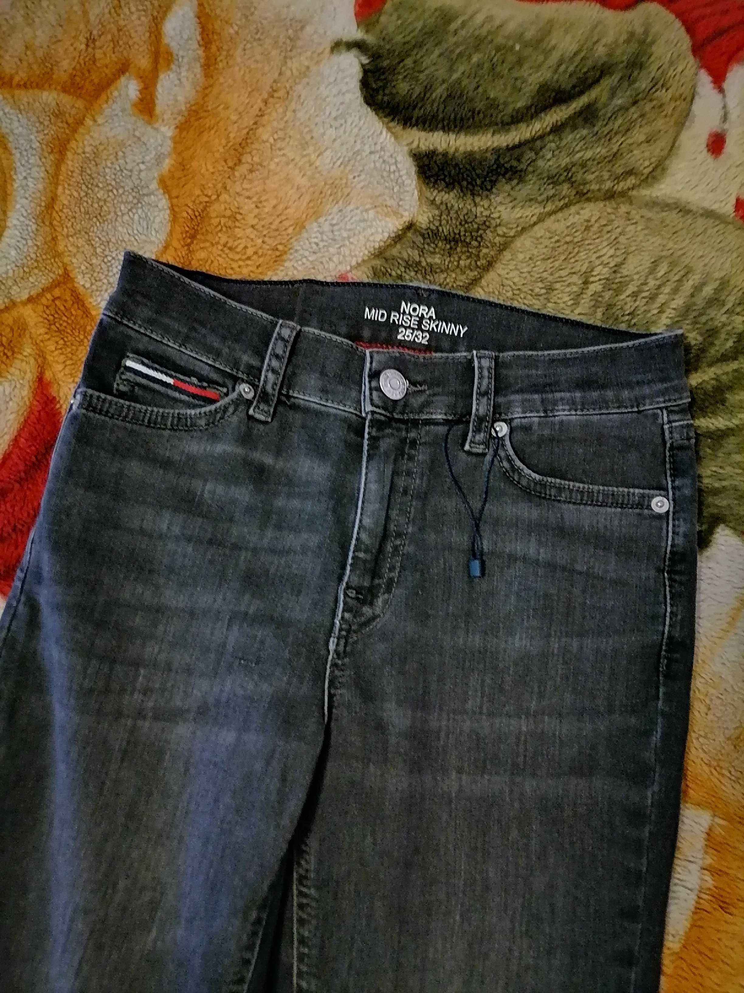 Tommy Jeans NORA Mid Rise Skinny Jeans mas. 25/32 culoare neagru - Noi