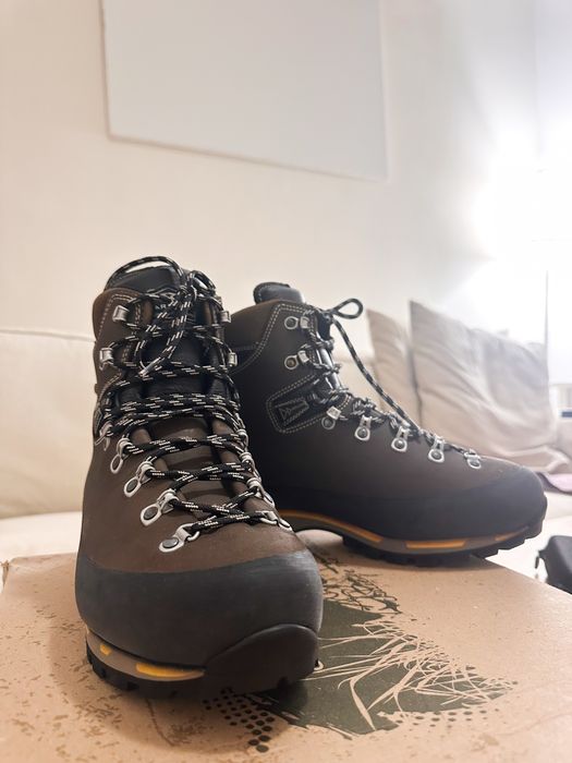 Туристически обувки Garmont Dakota Lite