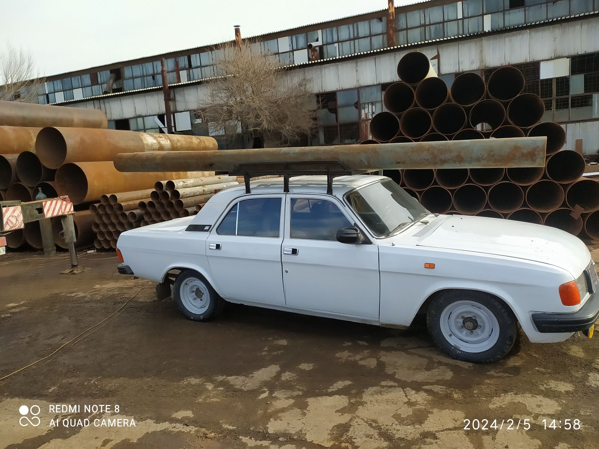 Volga gaz 31029 srochna sotiladi