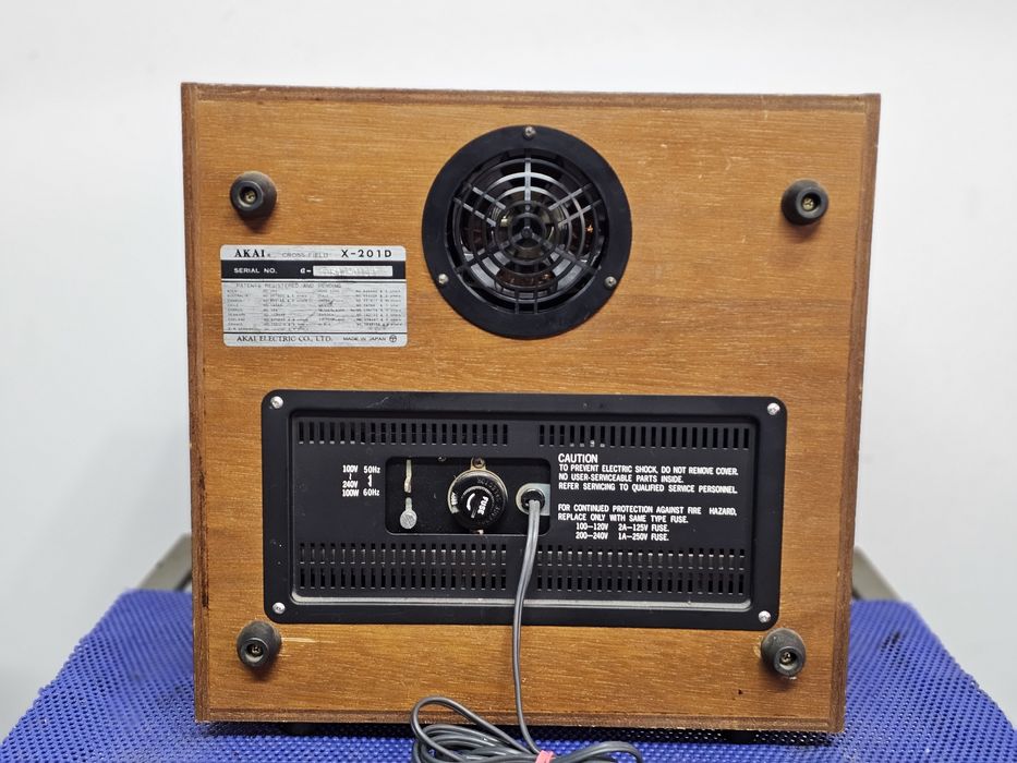 Magnetofon Akai X-201D