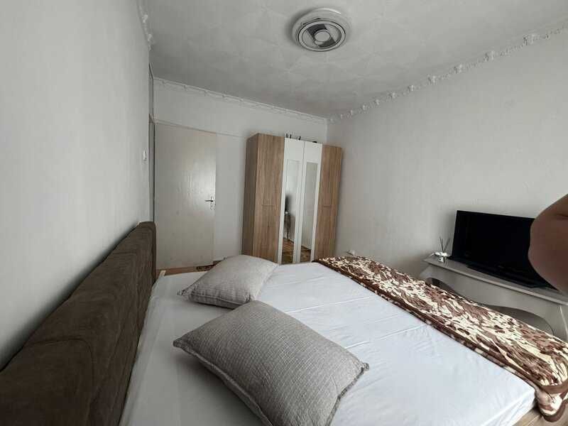 Apartament cu 3 camere de inchiriat Calea Ferentari nr 20