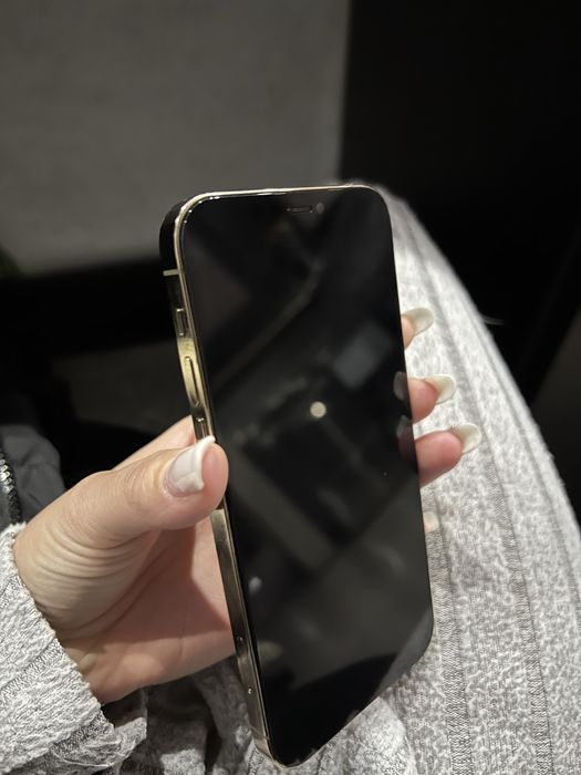 Iphone 12 pro,gold