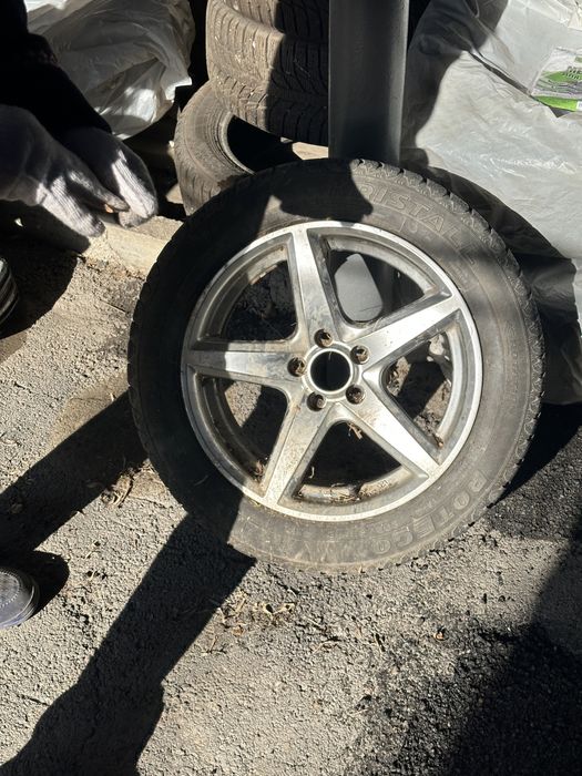 Диск с резиной  зимней