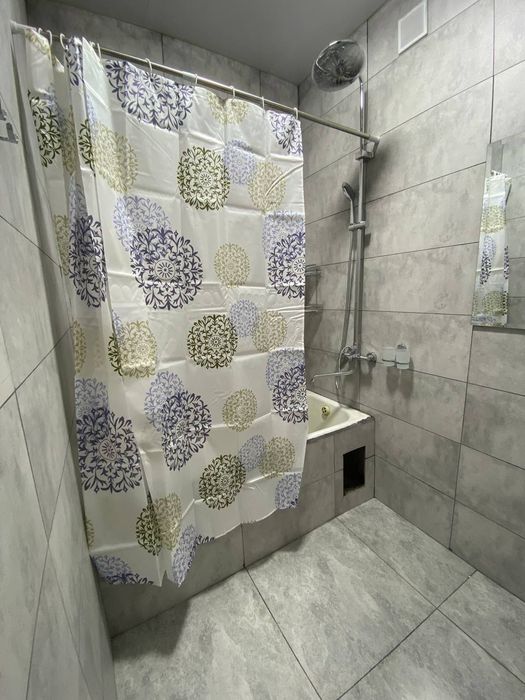 Chilonzorda 2 xonali uy ijaraga berilad Oilagai uzoq mudatga