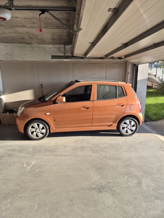 Kia  picanto benzina, automat, marsarier defect.