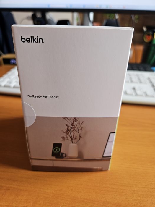 Ново! Belkin 2-in-1 WirelessChargingDock с MagSafe 15W — неразпечатано
