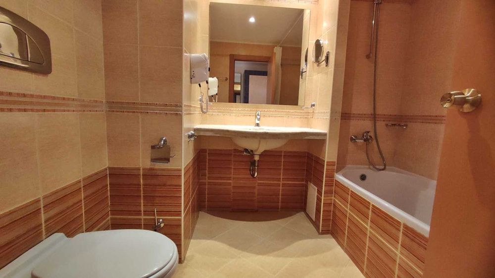 Продава се Двустаен апартамент в к.к. Слънчев бряг - 82 кв.м за 1025 €/кв.м - Снимка #11