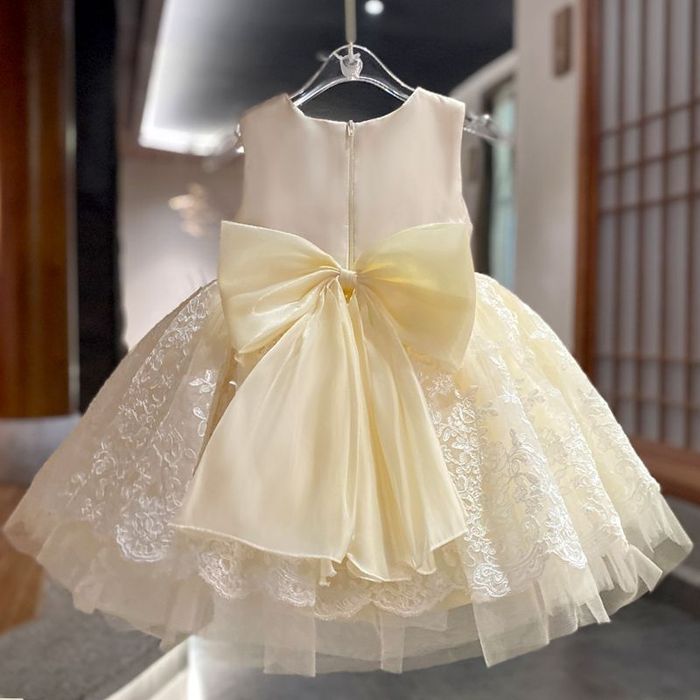 Продам платье для девочки